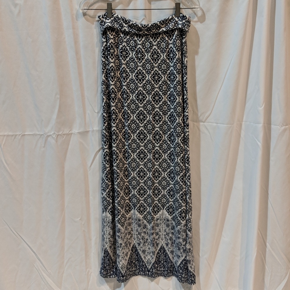 Patterned maxi skirt